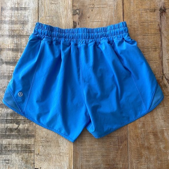 Lululemon women’s athletic shorts size 4, sized like a 2 - Picture 6 of 7